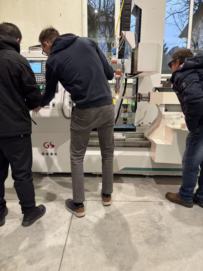 Clients Operating Laser Cladding Equipment2 Clients Operating Laser Cladding Equipment2